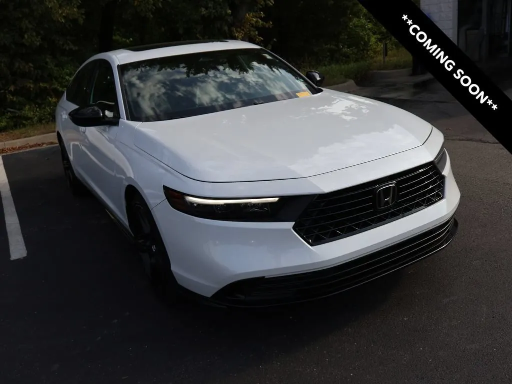 White 2023 Honda Accord Hybrid Sport-L for sale in Kansas City, MO