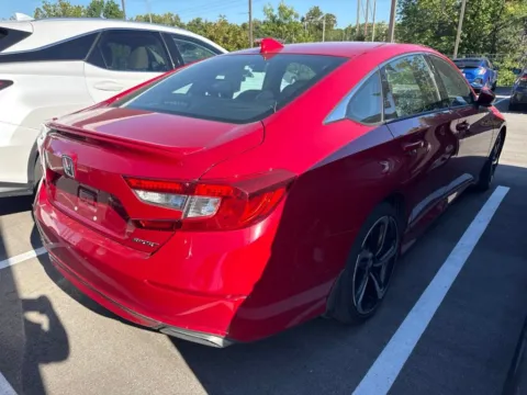 More photos of 2018 Honda Accord Sedan Sport 1.5T at Jay Wolfe Honda, MO