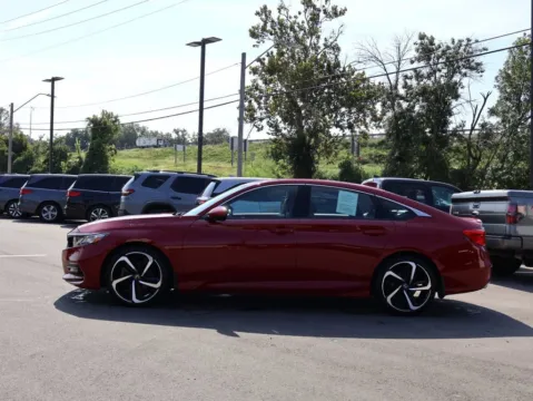 More photos of 2018 Honda Accord Sedan Sport 1.5T at Jay Wolfe Honda, MO