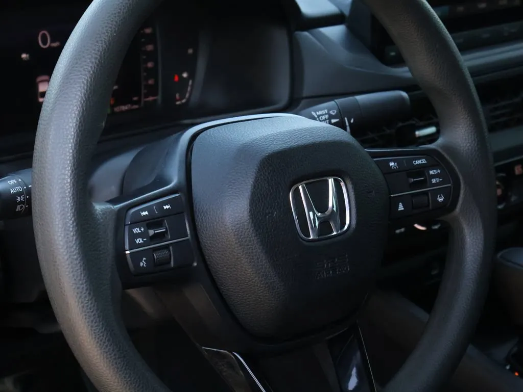 2023 Honda Accord EX - Photo 17