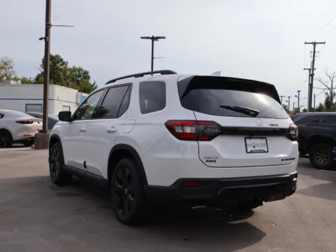 More photos of 2026 Honda Pilot Black Edition at Jay Wolfe Honda, MO