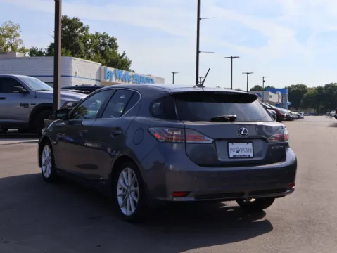 More photos of 2012 Lexus CT 200h Premium at Jay Wolfe Honda, MO