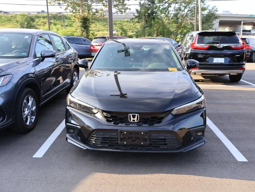Used 2024 Honda Civic Hatchback Sport Touring with VIN 19XFL1H84RE013016 for sale in Kansas City