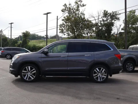 More photos of 2018 Honda Pilot Elite at Jay Wolfe Honda, MO