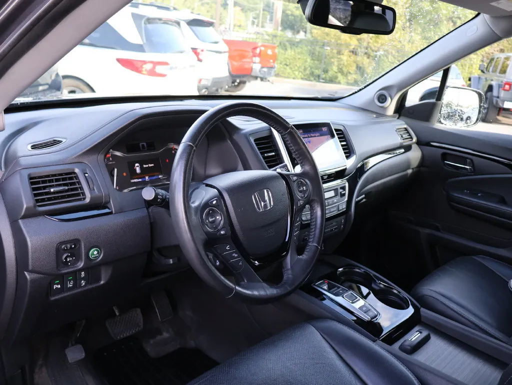 2018 Honda Pilot Elite - Photo 18