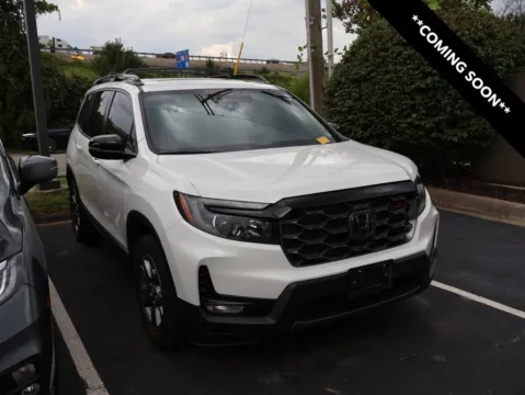 White 2022 Honda Passport TrailSport for sale in Kansas City, MO
