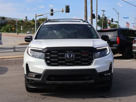 Photos of 2025 Honda Passport TrailSport for sale in Kansas City, MO at Jay Wolfe Honda