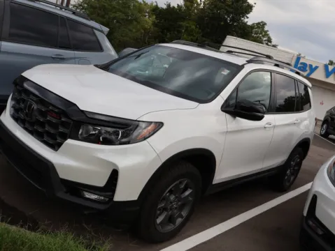 More photos of 2025 Honda Passport TrailSport at Jay Wolfe Honda, MO
