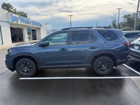 More photos of 2026 Honda Pilot TrailSport at Jay Wolfe Honda, MO