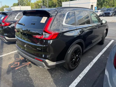 More photos of 2024 Honda CR-V Hybrid Sport Touring at Jay Wolfe Honda, MO