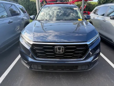 Photos of 2024 Honda CR-V EX-L for sale in Kansas City, MO at Jay Wolfe Honda