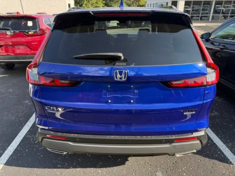 More photos of 2025 Honda CR-V Hybrid Sport Touring at Jay Wolfe Honda, MO