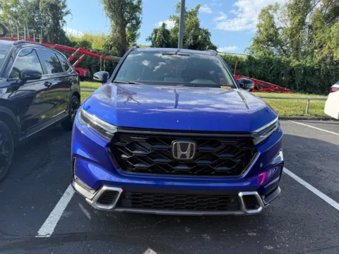 Photos of 2025 Honda CR-V Hybrid Sport Touring for sale in Kansas City, MO at Jay Wolfe Honda