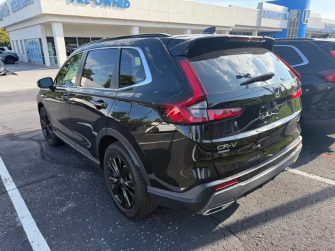 More photos of 2024 Honda CR-V Hybrid Sport Touring at Jay Wolfe Honda, MO