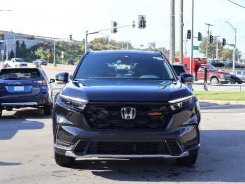 Photos of 2027 Honda CR-V Hybrid TrailSport for sale in Kansas City, MO at Jay Wolfe Honda
