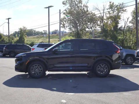 More photos of 2027 Honda CR-V Hybrid TrailSport at Jay Wolfe Honda, MO