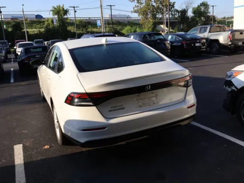 More photos of 2024 Honda Accord Sedan LX at Jay Wolfe Honda, MO