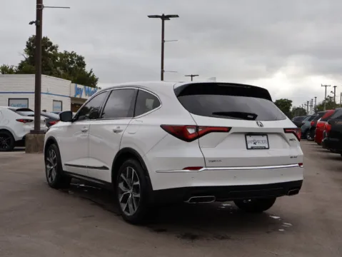More photos of 2024 Acura MDX w/Technology Package at Jay Wolfe Honda, MO