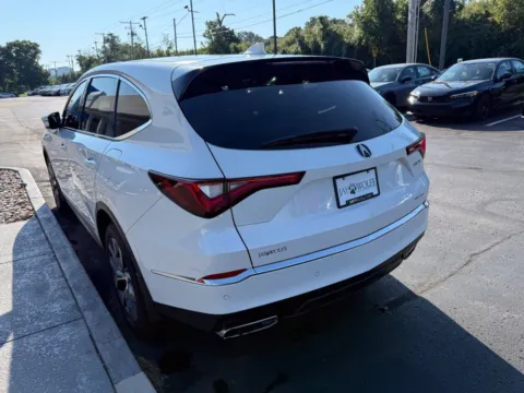 More photos of 2024 Acura MDX w/Technology Package at Jay Wolfe Honda, MO