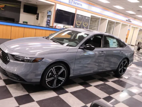 More photos of 2026 Honda Accord Sedan SE at Jay Wolfe Honda, MO