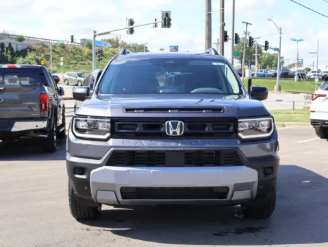 Photos of 2026 Honda Passport RTL for sale in Kansas City, MO at Jay Wolfe Honda