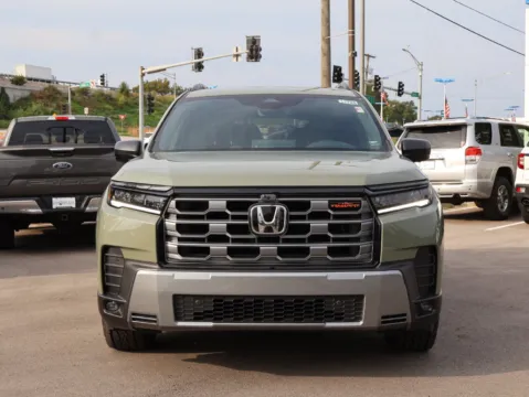 Photos of 2026 Honda Pilot TrailSport for sale in Kansas City, MO at Jay Wolfe Honda