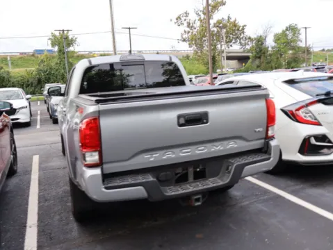 More photos of 2017 Toyota Tacoma TRD Sport at Jay Wolfe Honda, MO