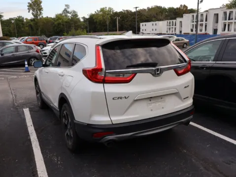 More photos of 2017 Honda CR-V Touring at Jay Wolfe Honda, MO