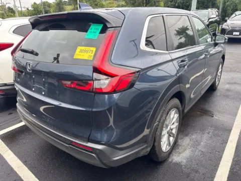 More photos of 2024 Honda CR-V EX-L at Jay Wolfe Honda, MO