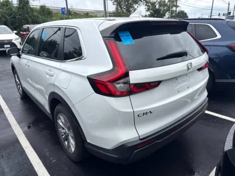More photos of 2023 Honda CR-V EX at Jay Wolfe Honda, MO