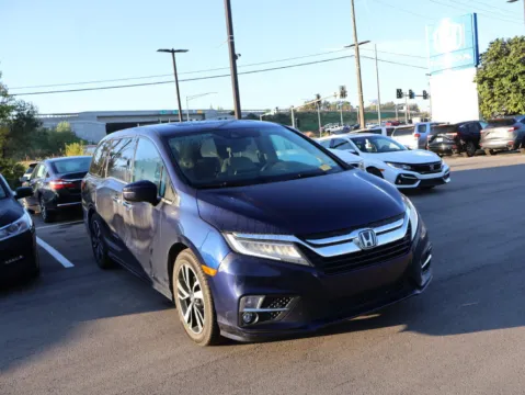 Blue 2020 Honda Odyssey Elite for sale in Kansas City, MO