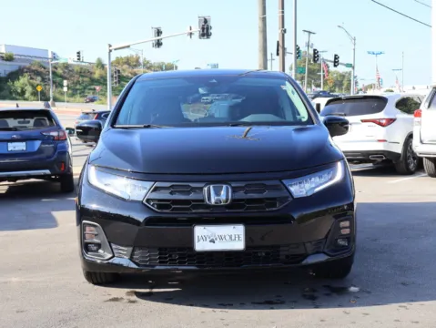 Photos of 2025 Honda Odyssey EX-L for sale in Kansas City, MO at Jay Wolfe Honda