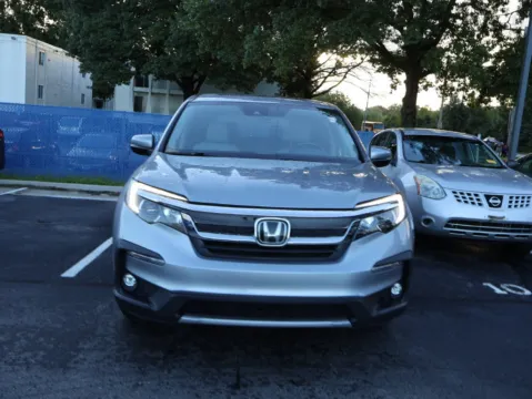 Photos of 2019 Honda Pilot EX-L for sale in Kansas City, MO at Jay Wolfe Honda
