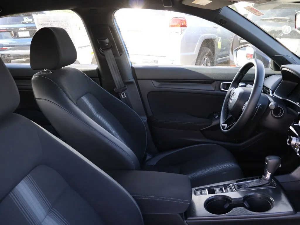 2024 Honda Civic Hatchback Sport - Photo 8