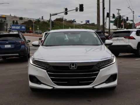 Photos of 2021 Honda Accord Hybrid EX-L for sale in Kansas City, MO at Jay Wolfe Honda
