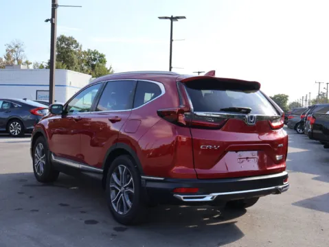 More photos of 2022 Honda CR-V Hybrid Touring at Jay Wolfe Honda, MO
