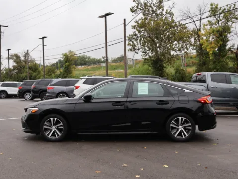 More photos of 2024 Honda Civic Hatchback LX at Jay Wolfe Honda, MO