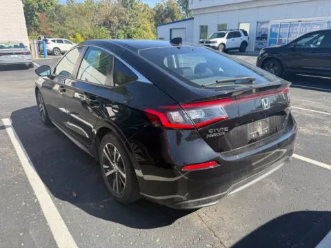 More photos of 2024 Honda Civic Hatchback LX at Jay Wolfe Honda, MO