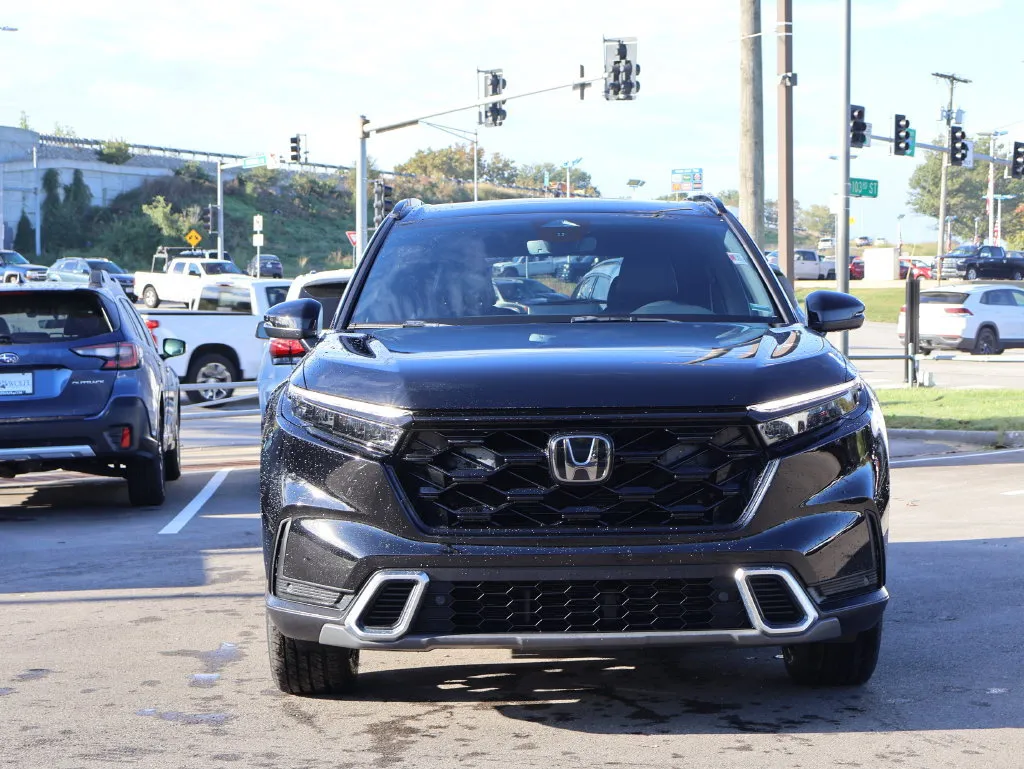 Used 2024 Honda CR-V Sport Touring with VIN 7FARS6H94RE057389 for sale in Kansas City
