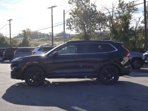 More photos of 2024 Honda CR-V Hybrid Sport Touring at Jay Wolfe Honda, MO