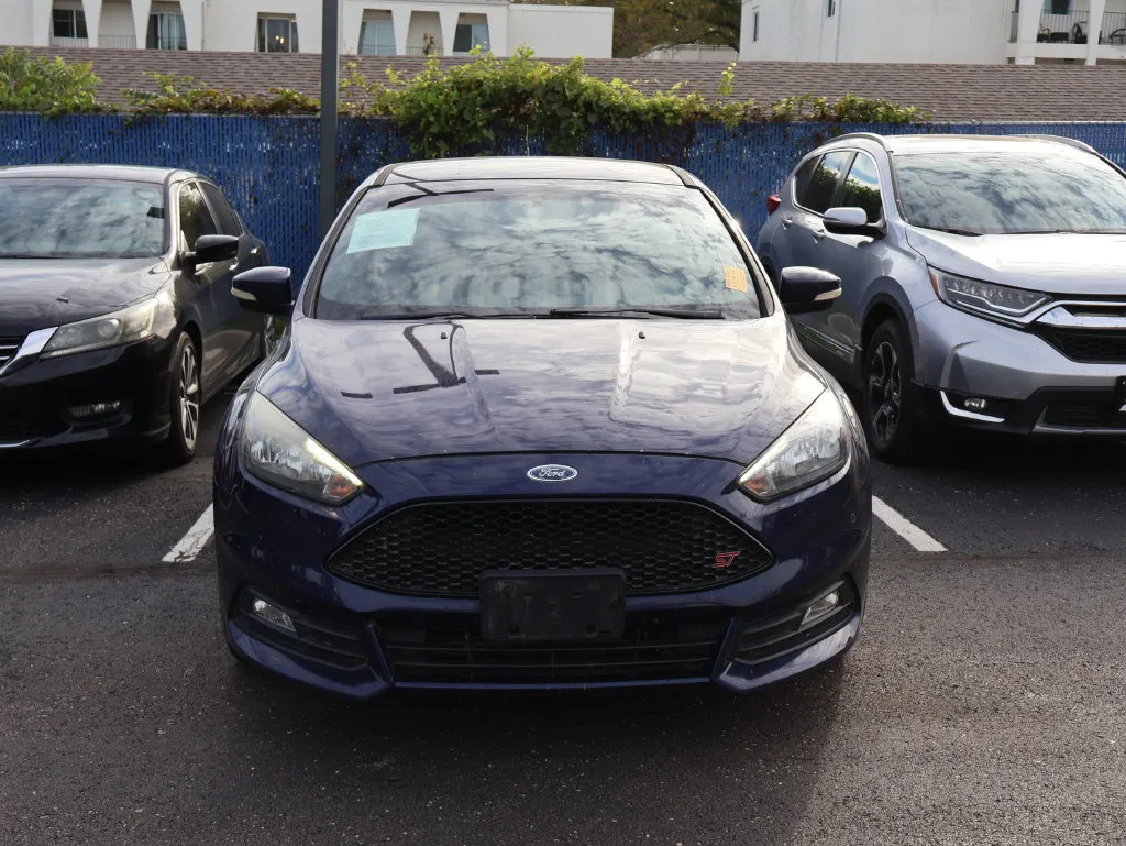 Used 2017 Ford Focus ST with VIN 1FADP3L90HL265316 for sale in Kansas City