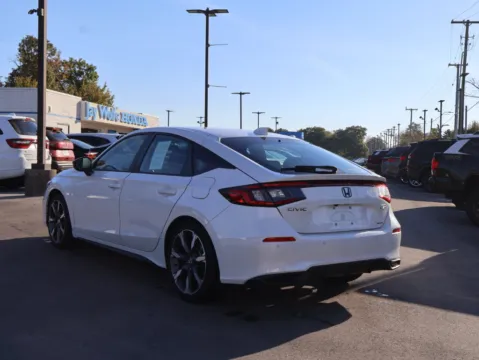 More photos of 2025 Honda Civic Hatchback Hybrid Sport Touring at Jay Wolfe Honda, MO