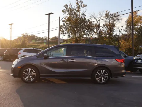 More photos of 2024 Honda Odyssey Touring at Jay Wolfe Honda, MO