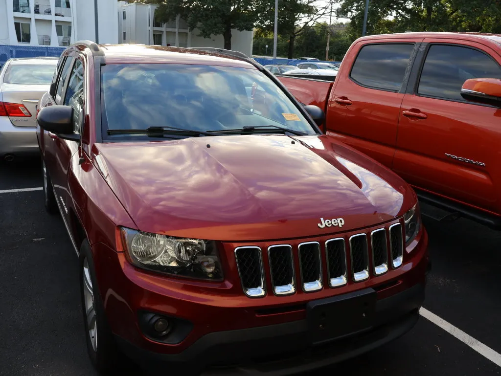 Used 2017 Jeep Compass Sport with VIN 1C4NJDBB5HD142406 for sale in Kansas City, MO