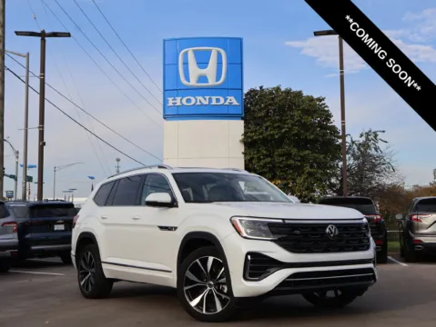 White 2024 Volkswagen Atlas 2.0T SEL Premium R-Line for sale in Kansas City, MO