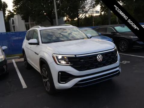 White 2024 Volkswagen Atlas 2.0T SEL Premium R-Line for sale in Kansas City, MO