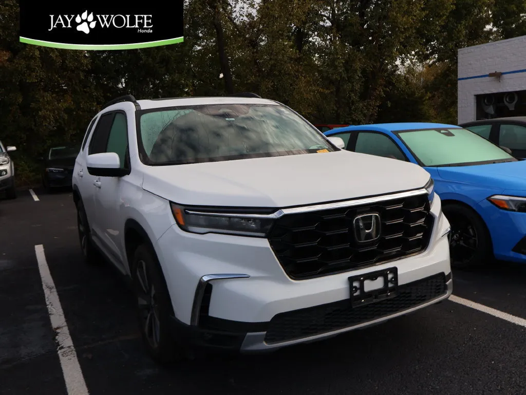White 2024 Honda Pilot Touring for sale in Kansas City, MO