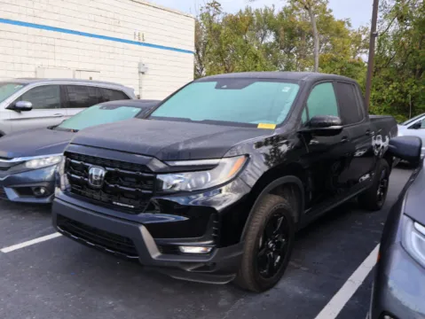 More photos of 2024 Honda Ridgeline Black Edition at Jay Wolfe Honda, MO
