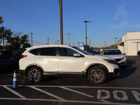 More photos of 2022 Honda CR-V EX-L at Jay Wolfe Honda, MO