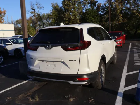 More photos of 2022 Honda CR-V EX-L at Jay Wolfe Honda, MO